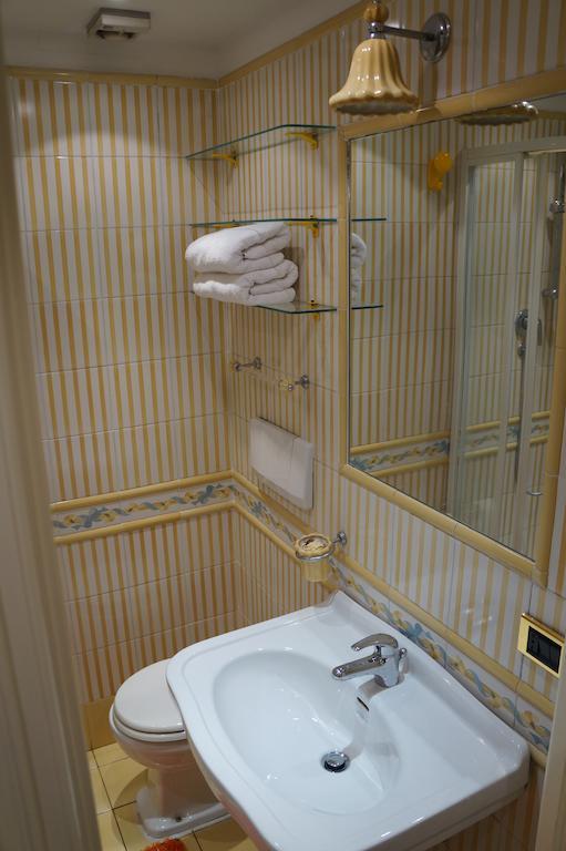 Global 247 Albergue Roma