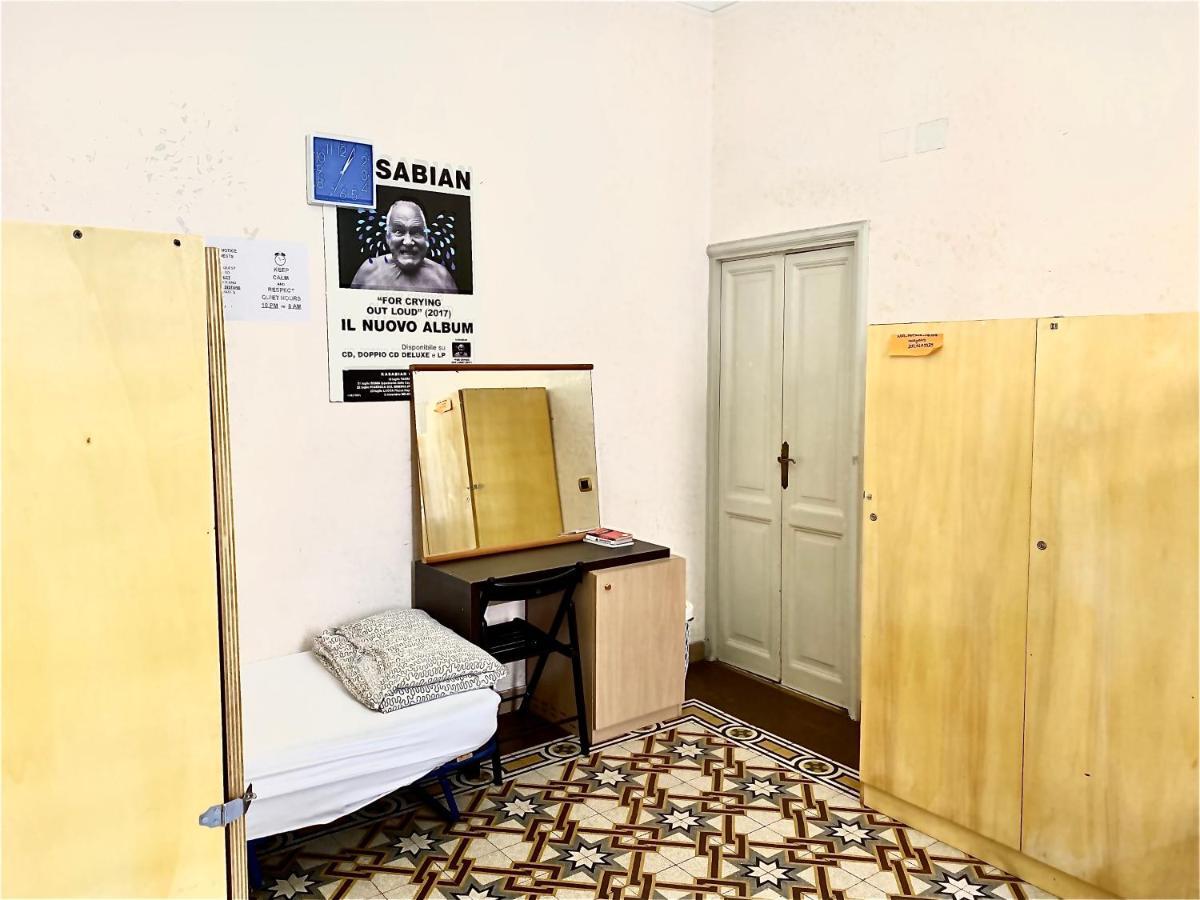 Global 247 Albergue *